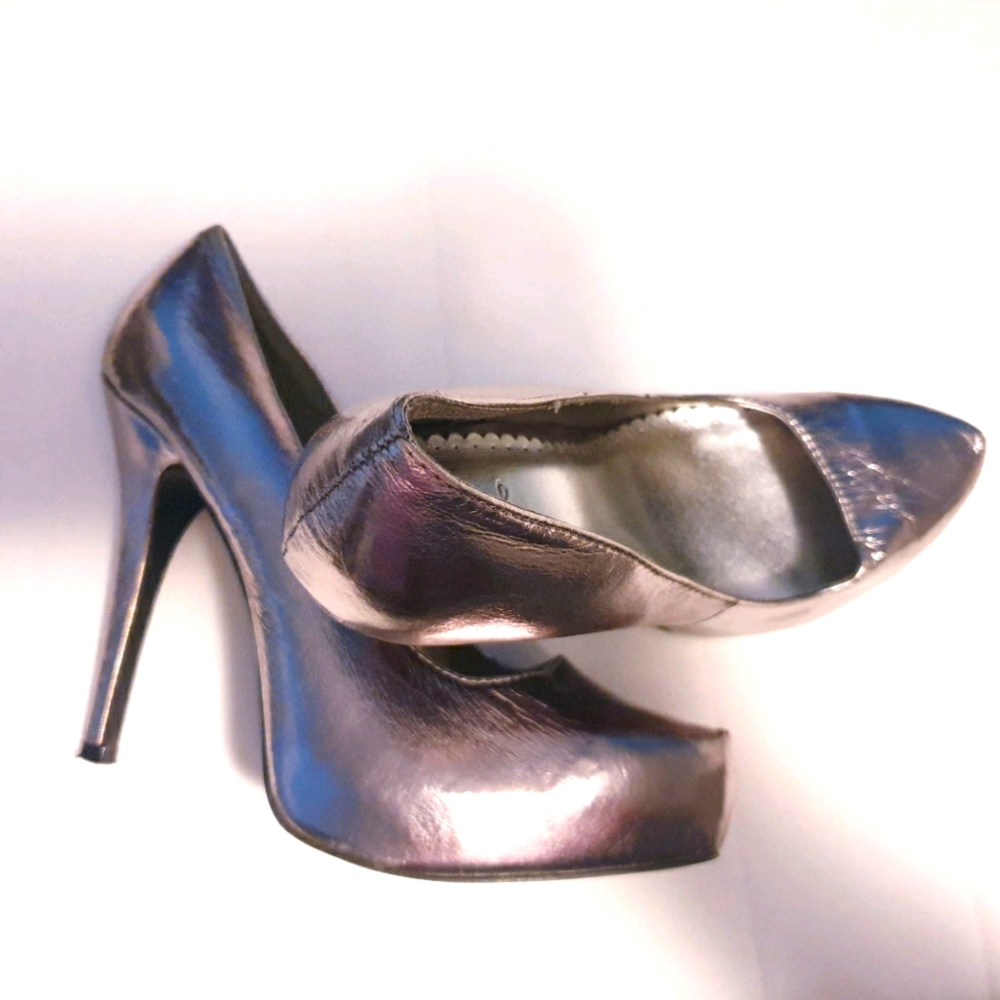 Quipid High Heels 8.5